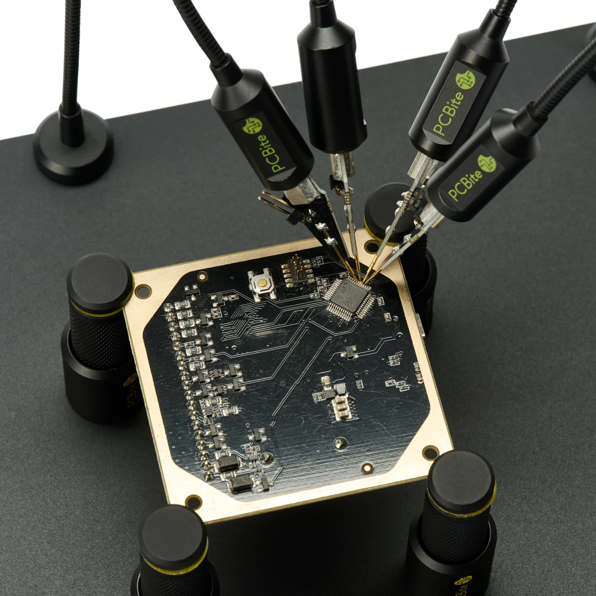 Four IC signals tested simultaneously completely handsfree using SP10 probes (PCBITE-4005)