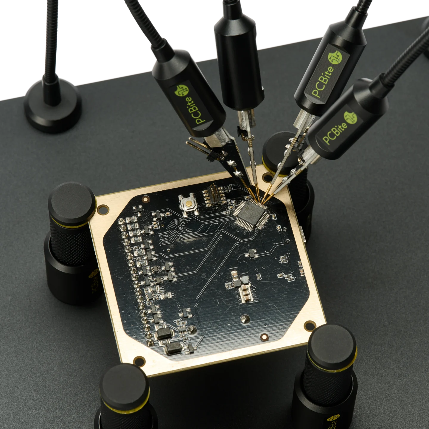 Four IC signals tested simultaneously completely handsfree using SP10 probes (PCBITE-7028)