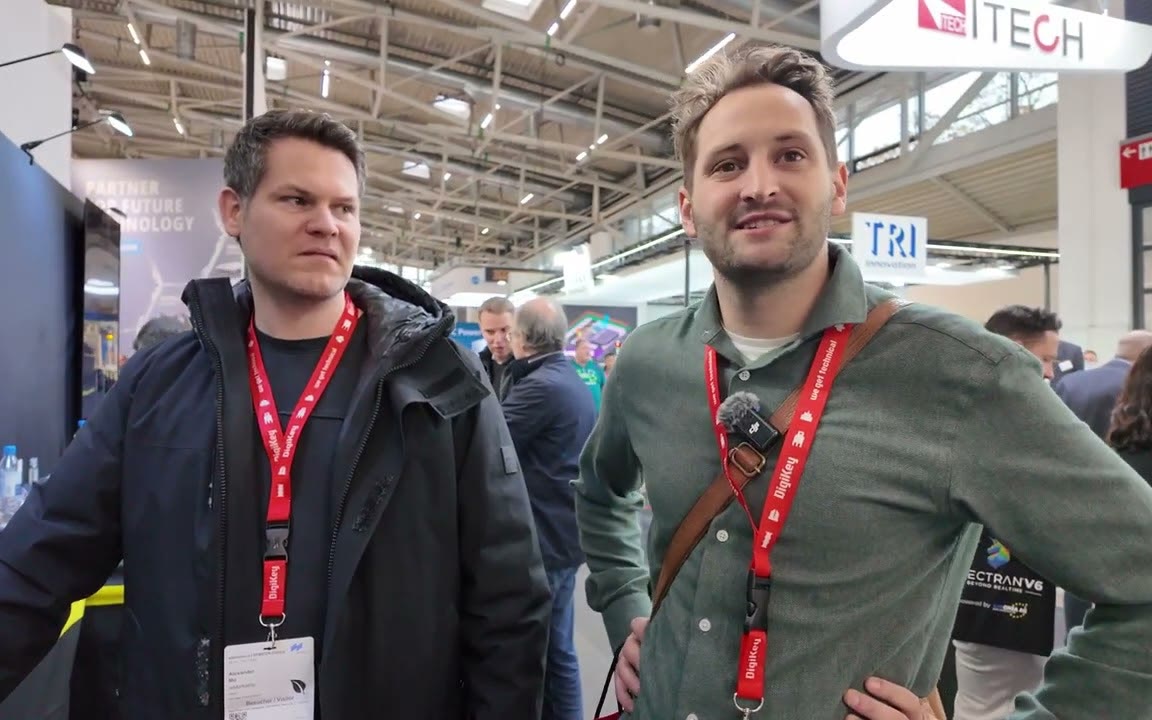 Alexander Mo and Benjamin Askelund at the PCBite booth at electronica 2024.